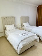 SHRTSTAYS Guesthouse