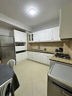 SHRTSTAYS Guesthouse