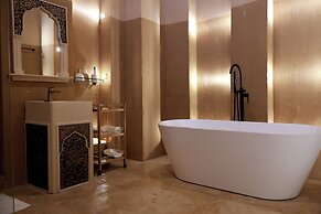 Bait Al Muallem by Nomad Inn