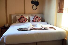 Bait Al Muallem by Nomad Inn