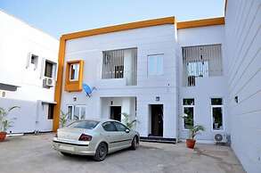Orange Roof Lodge