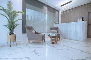 Knightsbridge Hotel and Suites