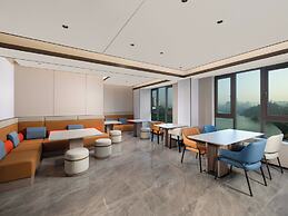 Holiday Inn Express Chongqing Ciqikou Ancient Town by IHG