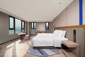 Holiday Inn Express Chongqing Ciqikou Ancient Town by IHG
