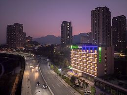Holiday Inn Express Chongqing Ciqikou Ancient Town by IHG