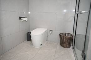 Yueyang Pingjiang by IHG