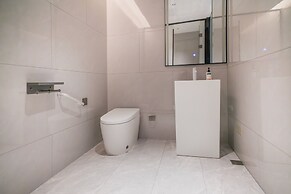 Yueyang Pingjiang by IHG