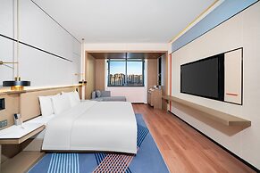 Yueyang Pingjiang by IHG