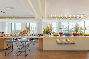 Holiday Inn Express Zhanjiang Coast, an IHG Hotel