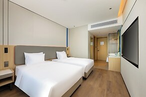 Holiday Inn Express Zhanjiang Coast by IHG