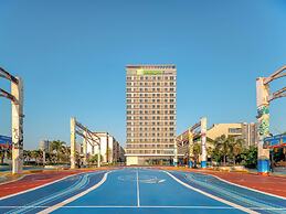 Holiday Inn Express Zhanjiang Coast by IHG