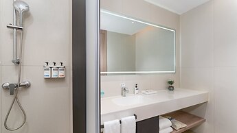 Holiday Inn Express Yangzhou Grand Canal Theatre by IHG