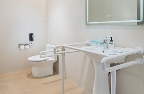 Holiday Inn Express Yangzhou Grand Canal Theatre by IHG