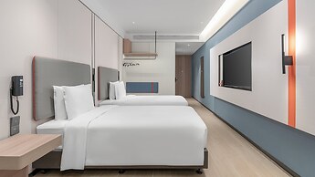 Holiday Inn Express Yangzhou Grand Canal Theatre by IHG