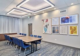 Holiday Inn Express & Suites Diamond by IHG