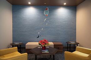 Holiday Inn Express & Suites Diamond by IHG
