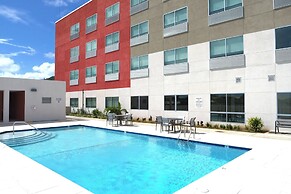 Holiday Inn Express & Suites Diamond by IHG
