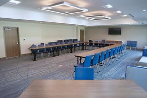 Holiday Inn Express & Suites Diamond by IHG