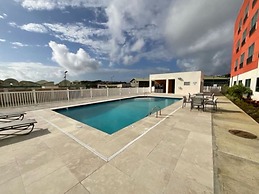 Holiday Inn Express & Suites Diamond by IHG