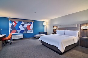 Holiday Inn Express & Suites Diamond by IHG