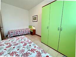 Bright Flat in a Residence With Common Pools