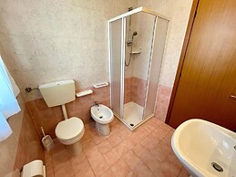 Bright Flat in a Residence With Common Pools