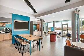 avid hotel Queretaro Centro Sur by IHG