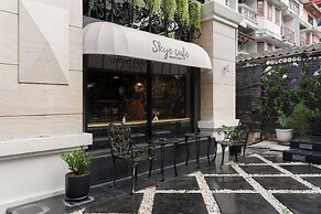 Skye Hotel Bangkok