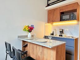 Atelier Cedritos by Weeki.