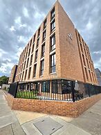 Atelier Cedritos by Weeki.