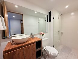 Atelier Cedritos by Weeki.