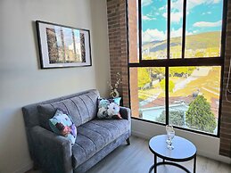 Atelier Cedritos by Weeki.