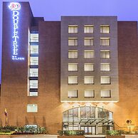 Doubletree By Hilton Bogota Calle 100,Co