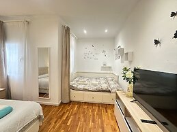 Rooms Nuevo Arago