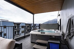 Alpine Retreat by Revelstoke Vacations