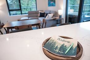 Alpine Retreat by Revelstoke Vacations