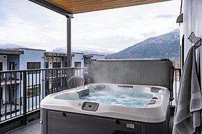 Alpine Retreat by Revelstoke Vacations