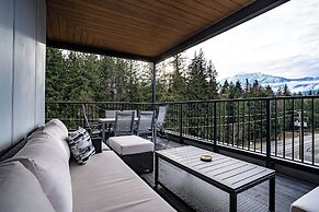 Alpine Retreat by Revelstoke Vacations