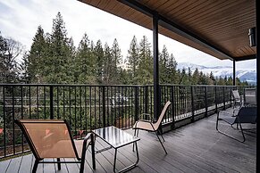 Alpine Retreat by Revelstoke Vacations