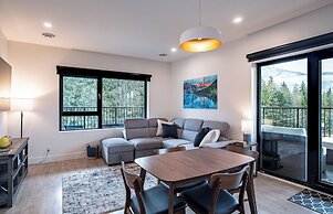 Alpine Retreat by Revelstoke Vacations