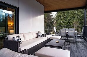 Alpine Retreat by Revelstoke Vacations