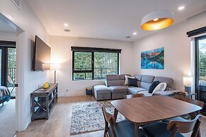 Alpine Retreat by Revelstoke Vacations