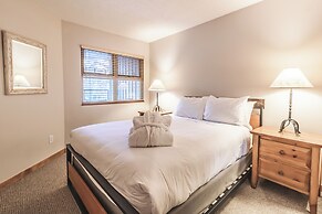 Whistler Vacation Club Lake Placid Lodge - 102