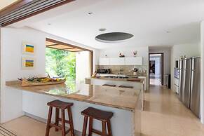 Yeguas U47 by Wynwood House