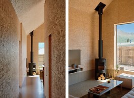 Scout - Architectural Design - Sleeps 6