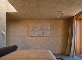 Scout - Architectural Design - Sleeps 6