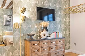 Amazing Historical Parisien Loft Next TO Louvre Area ! 6