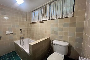 The Royal Shilton Resort