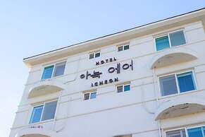 Aank Air Icheon Seolbong Lake