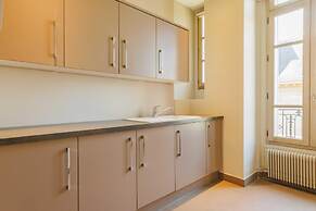 Luxury Mansion With Garden in Heart of Neuilly